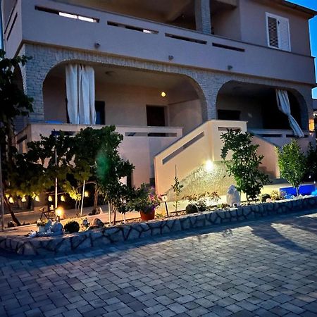 קרק Kabashi Apartment מראה חיצוני תמונה