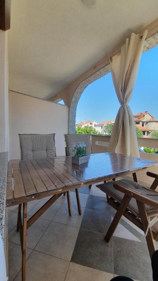 קרק Kabashi Apartment מראה חיצוני תמונה